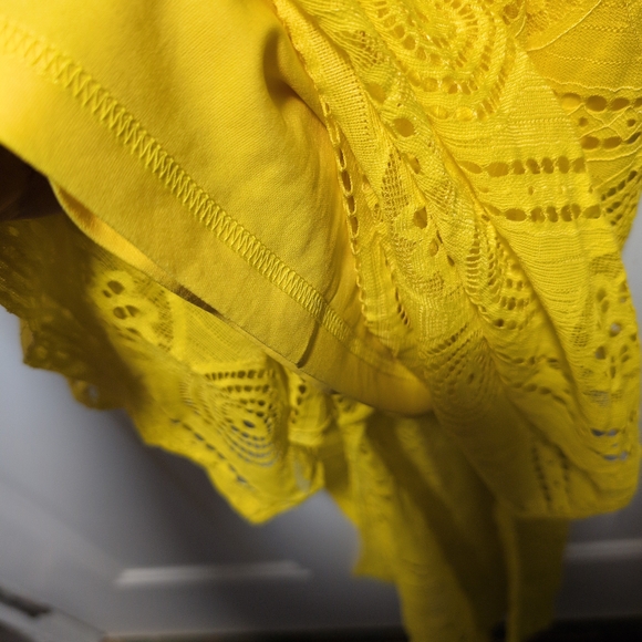 Sharagano Sunny Yellow Sleeveless Midi Dress - Picture 8 of 9